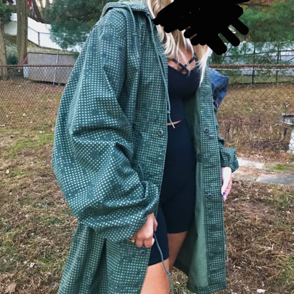 Trench green coat
